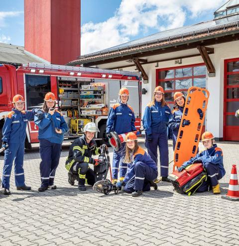 154 neue Gesichter bei den Feuerwehren – Staatspreis für #WirFahrenRot